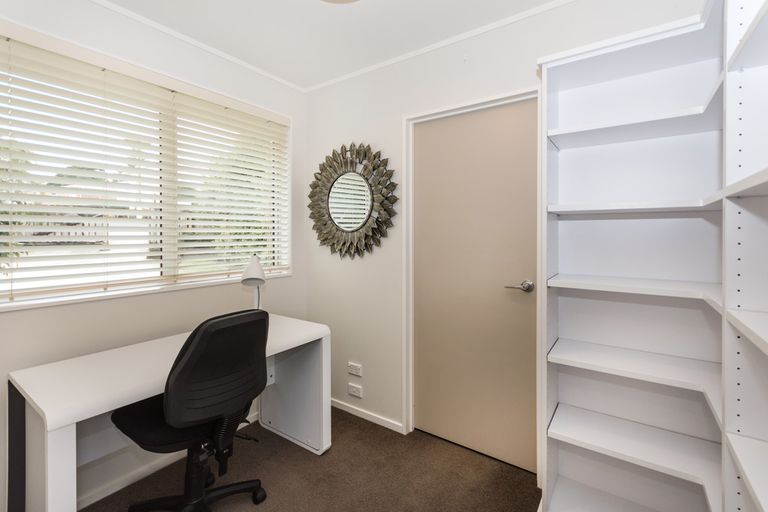 Photo of property in 23 Matatea Avenue, Pukekohe, 2120