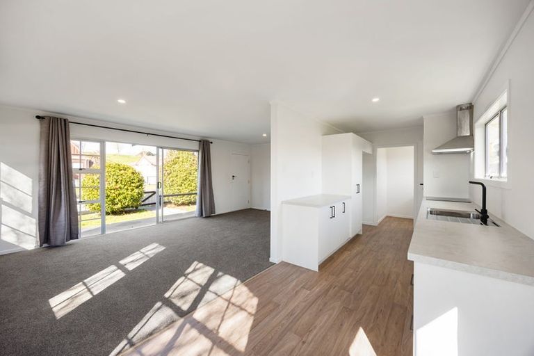 Photo of property in 2 Sinclair Terrace, Te Awamutu, 3800