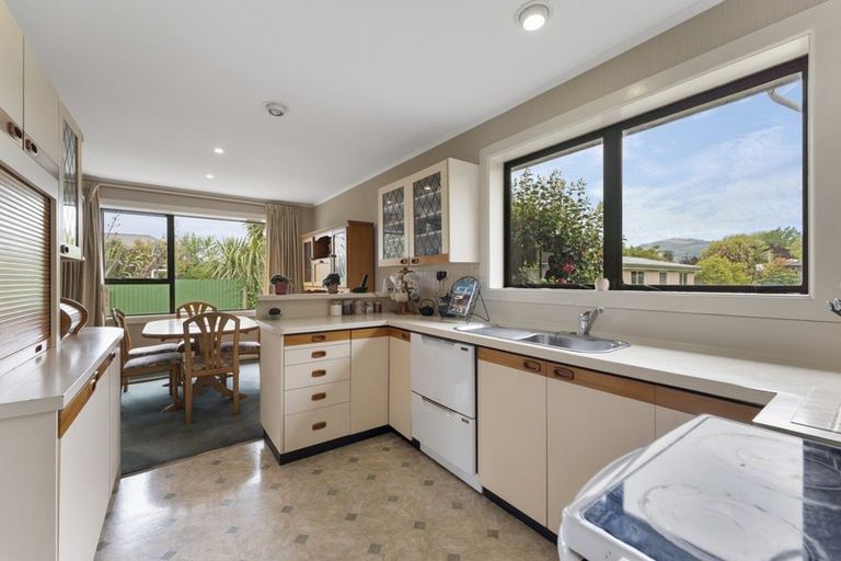 Photo of property in 33 Leistrella Road, Hoon Hay, Christchurch, 8025