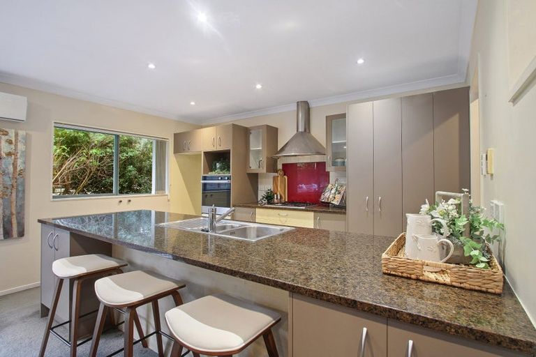 Photo of property in 15 Reidy Place, Pukekohe, 2120