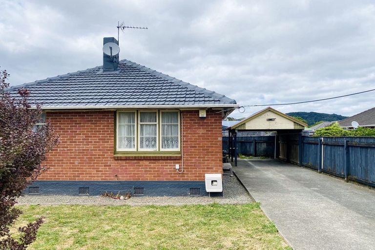 Photo of property in 4 Hazel Street, Ebdentown, Upper Hutt, 5018