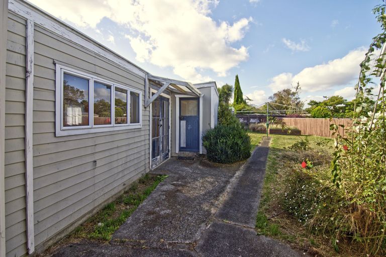 Photo of property in 41 Wavell Crescent, Lansdowne, Masterton, 5810