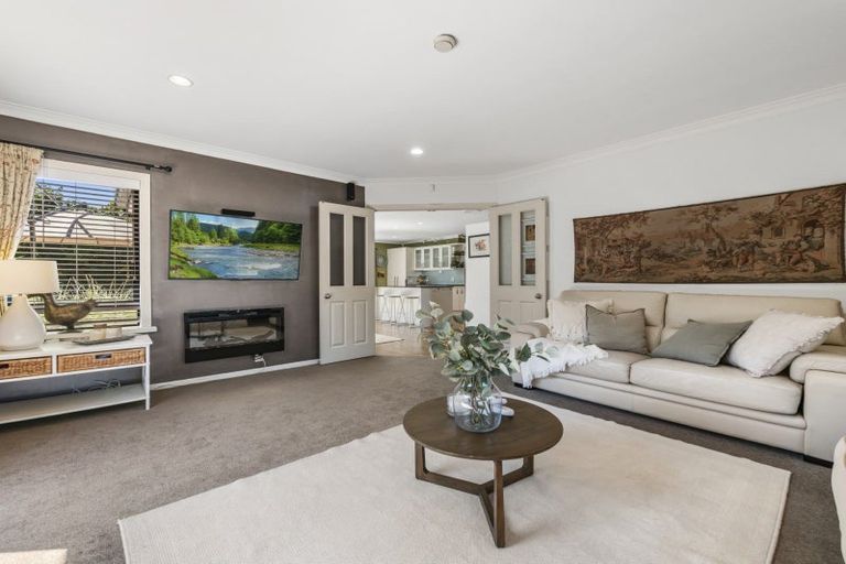 Photo of property in 7 Piha Close, Papamoa Beach, Papamoa, 3118