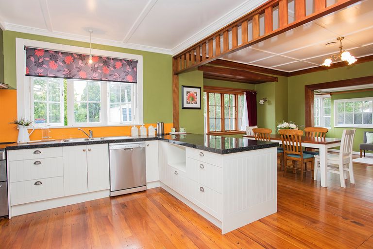 Photo of property in 122 Harris Street, Inner Kaiti, Gisborne, 4010