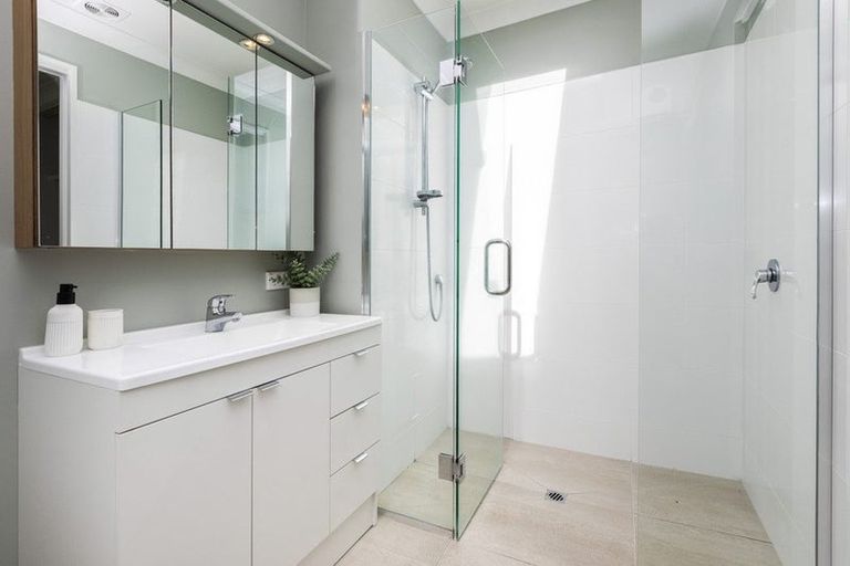 Photo of property in 31 Mcdougall Avenue, St Albans, Christchurch, 8014