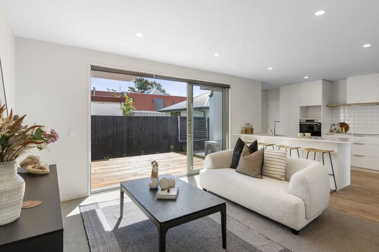 Photo of property in 3/39 Woodville Street, Edgeware, Christchurch, 8013