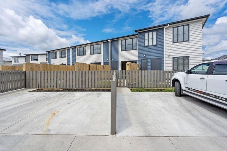 Photo of property in 40 Bellbird Street, Papakura, 2110