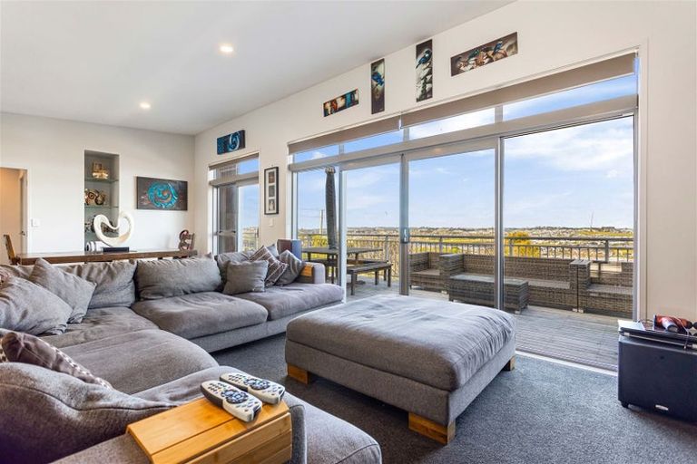 Photo of property in 66 Maire Road, Orewa, 0931