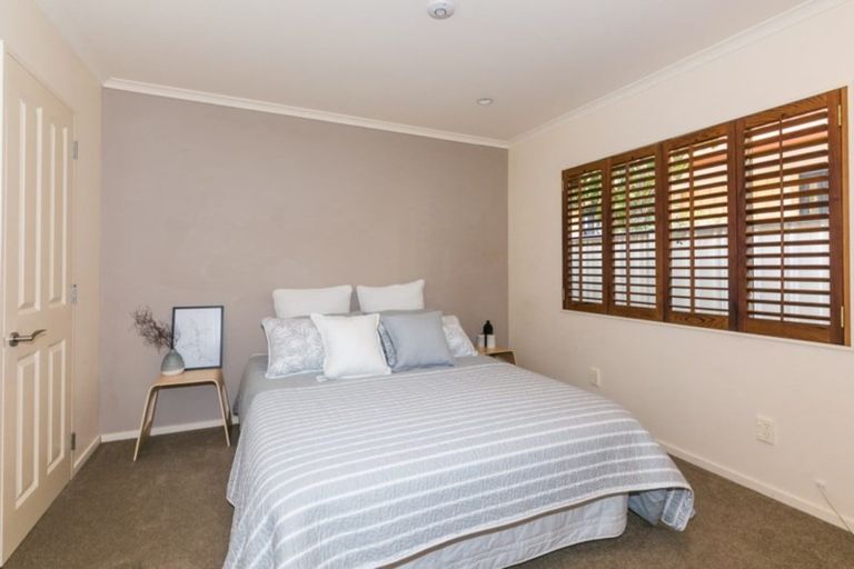 Photo of property in 28 Russell Robertson Drive, Havelock North, 4130