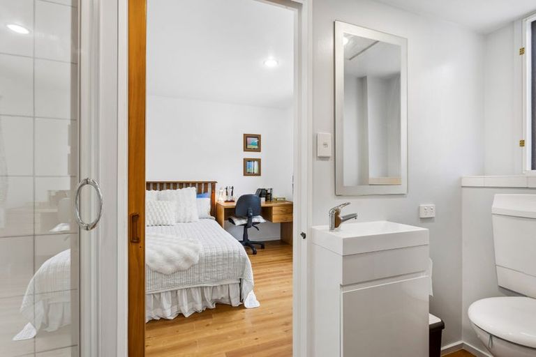 Photo of property in 2/4 Bevington Street, Avonhead, Christchurch, 8042