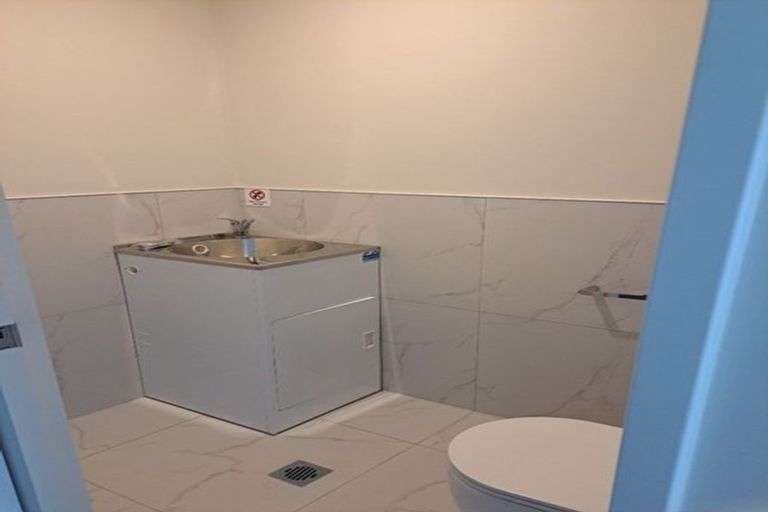 Photo of property in 20 Rorotu Avenue, Karaka, Papakura, 2113