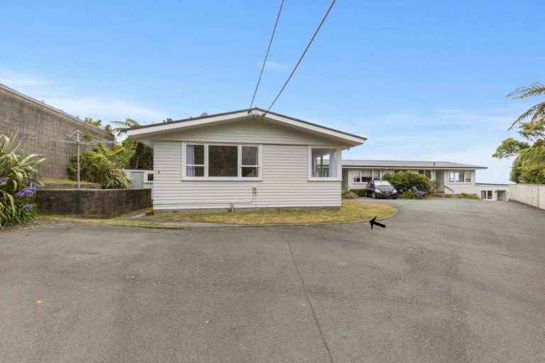 Photo of property in 1/30 London Road, Korokoro, Lower Hutt, 5012