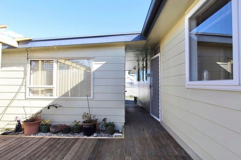 Photo of property in 8 Wairoa Place, Tokoroa, 3420