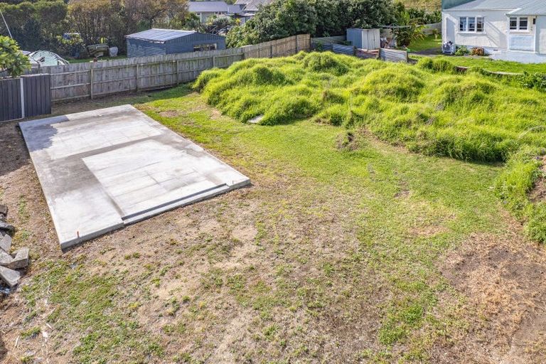 Photo of property in 46 Seafront Road, Castlecliff, Whanganui, 4501