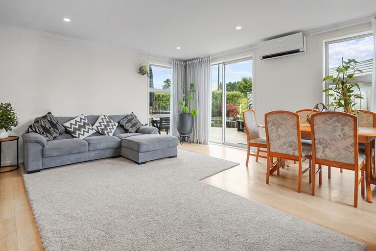 Photo of property in 5 Sauterne Road, Kumeu, 0810