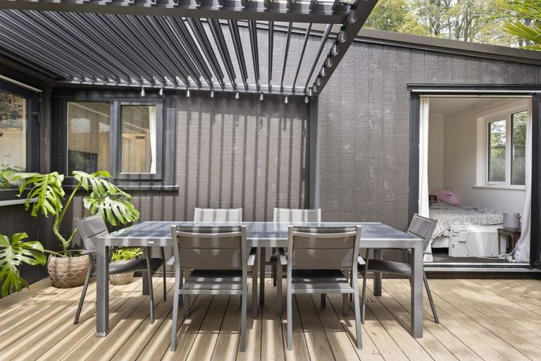 Photo of property in 3 Huia Road, Titirangi, Auckland, 0604