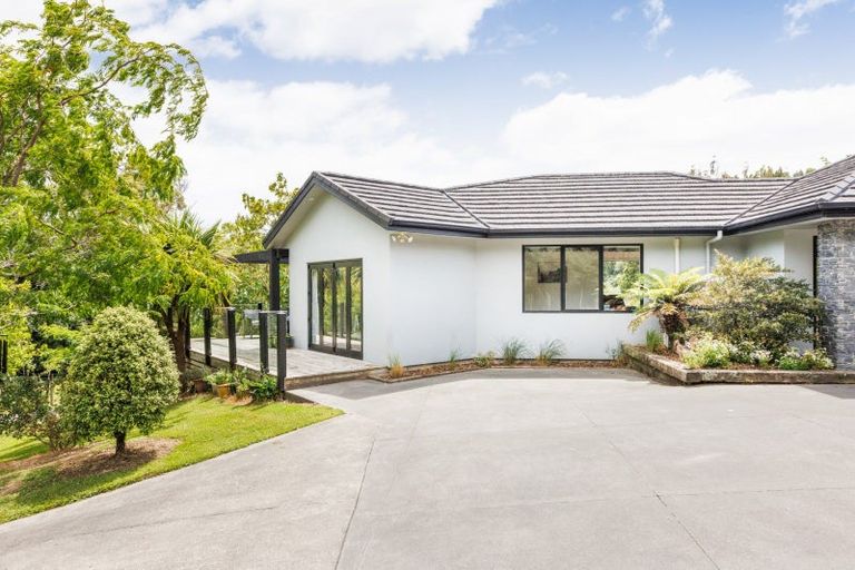 Photo of property in 50 Kingsdale Park Drive, Aokautere, Palmerston North, 4471