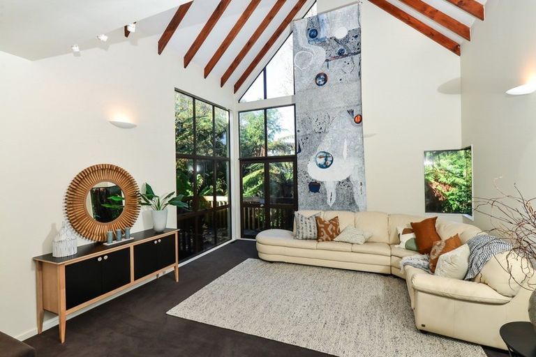 Photo of property in 28b Braid Road, St Andrews, Hamilton, 3200