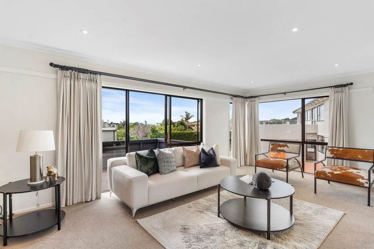 Photo of property in 1/19 Waller Avenue, Bucklands Beach, Auckland, 2012