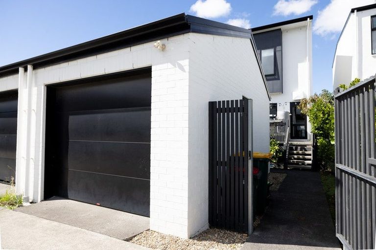 Photo of property in 10 Alexander Willis Crescent, Hobsonville, Auckland, 0616