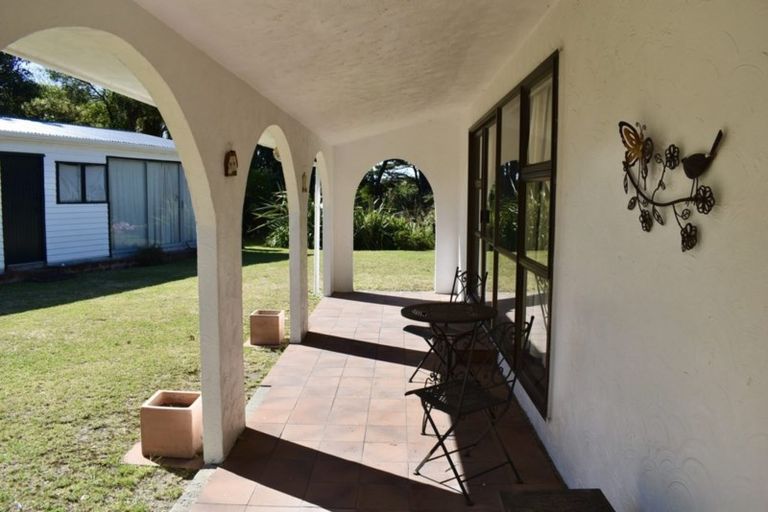 Photo of property in 8 Hewson Crescent, Otaki Beach, Otaki, 5512