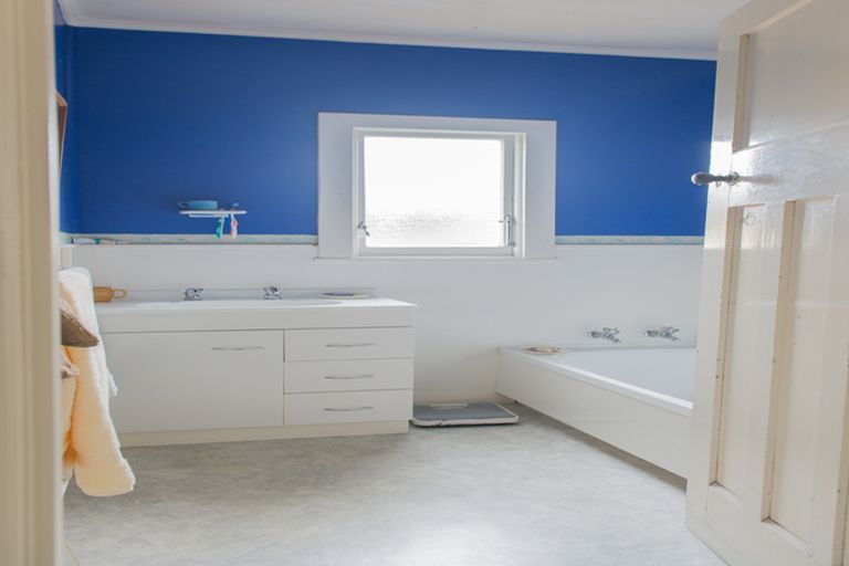 Photo of property in 16 Buchanan Street, Mangapapa, Gisborne, 4010