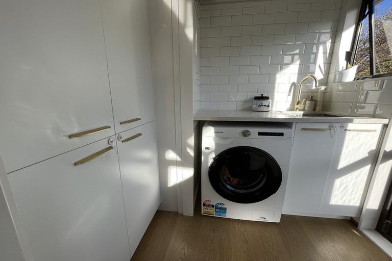 Photo of property in 14b Gledstane Road, Stanmore Bay, Whangaparaoa, 0932