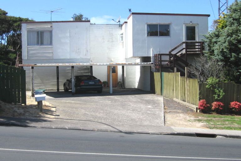 Photo of property in 3/54 Easton Park Parade, Glenfield, Auckland, 0629