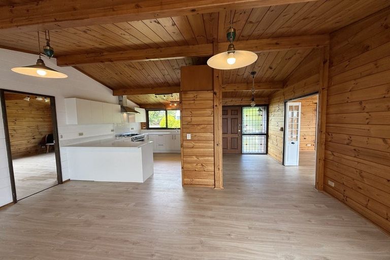 Photo of property in 6 Bronzewing Terrace, Unsworth Heights, Auckland, 0632