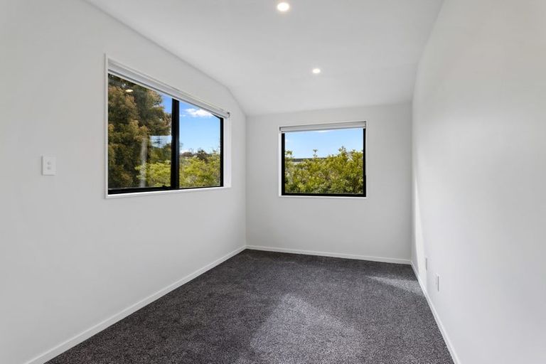 Photo of property in 1c Jelicich Court, Henderson, Auckland, 0612
