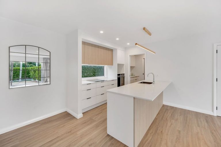 Photo of property in 9a Church Road, Taradale, Napier, 4112