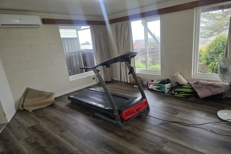 Photo of property in 93 Coronation Road, Hillcrest, Auckland, 0627