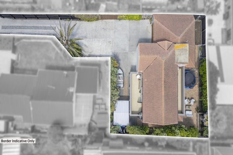 Photo of property in 21 Marine Parade, North New Brighton, Christchurch, 8083