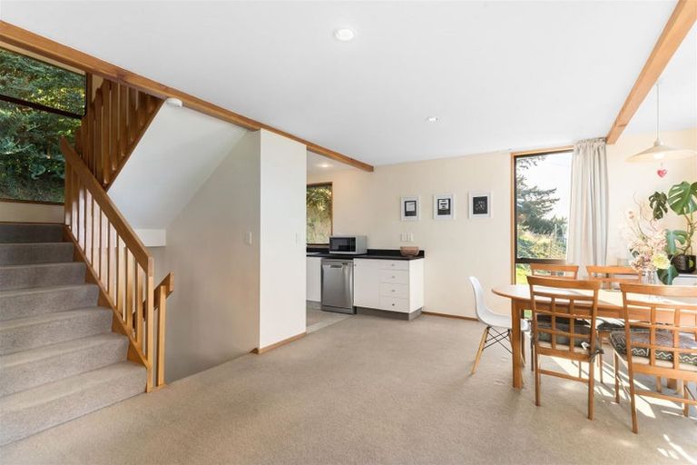 Photo of property in 1/4 Sainsbury Road, Fernhill, Queenstown, 9300
