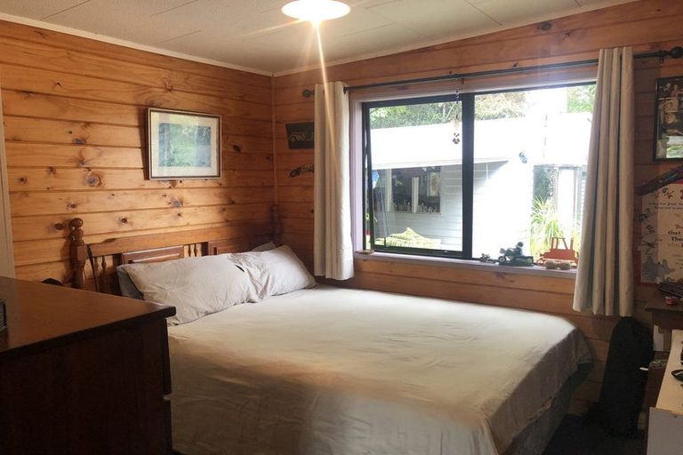 Photo of property in 6 Estaugh Close, Kauri, Kamo, 0185