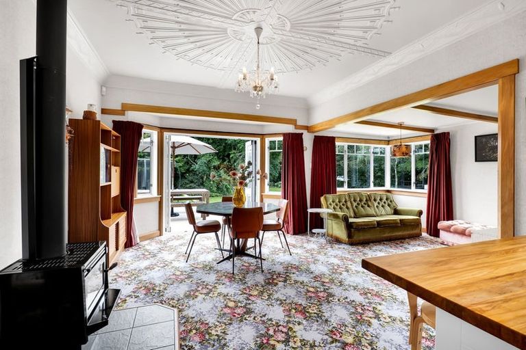 Photo of property in 3 Cross Street, Lepperton, New Plymouth, 4373