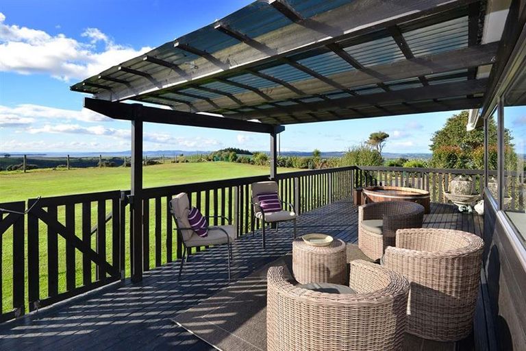 Photo of property in 368 Evans Road, South Head, Helensville, 0874