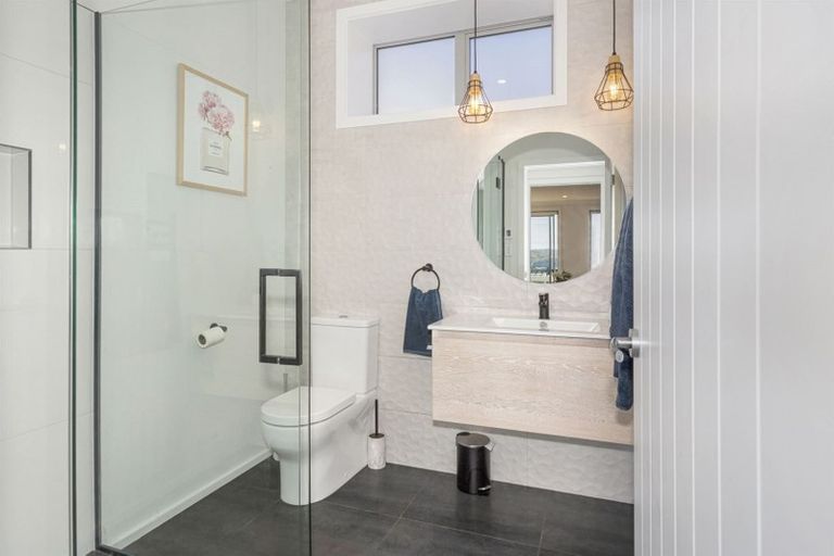 Photo of property in 64 Endeavour Drive, Whitby, Porirua, 5024