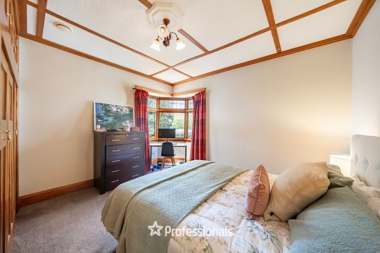 Photo of property in 143 Whites Line East, Waiwhetu, Lower Hutt, 5010