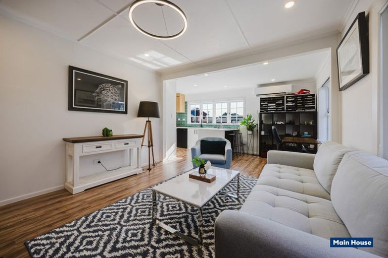 Photo of property in 1/22 Cosgrave Road, Papakura, 2110