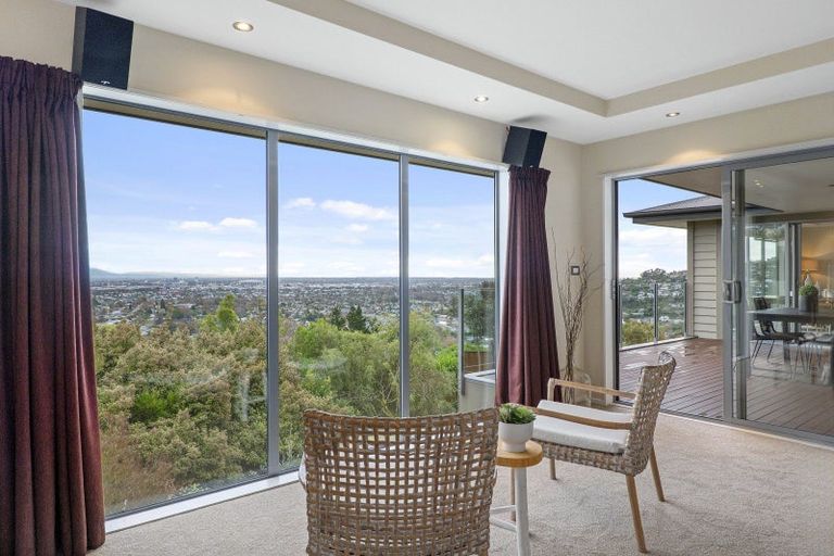 Photo of property in 98 Holliss Avenue, Cashmere, Christchurch, 8022