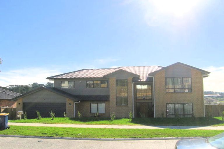 Photo of property in 21 Leafield Crescent, Henderson, Auckland, 0612