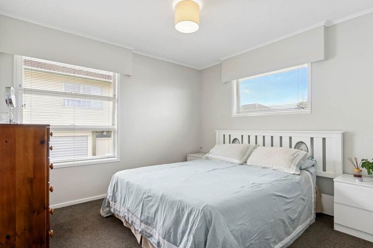 Photo of property in 95 Hillcrest Avenue, Hillcrest, Auckland, 0627
