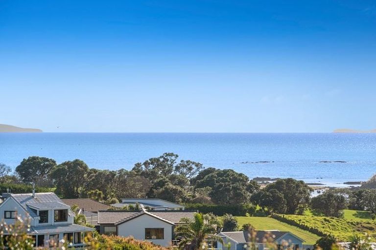 Photo of property in 33 Everard Avenue, Army Bay, Whangaparaoa, 0930