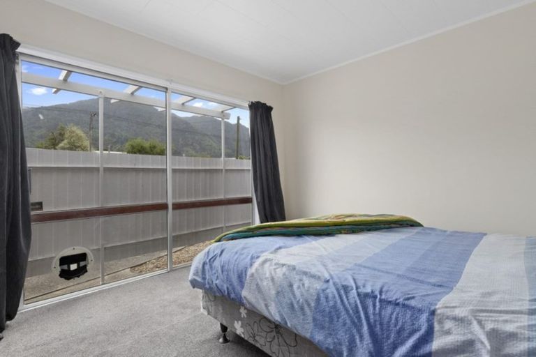 Photo of property in 35 Stirling Street, Te Aroha, 3320