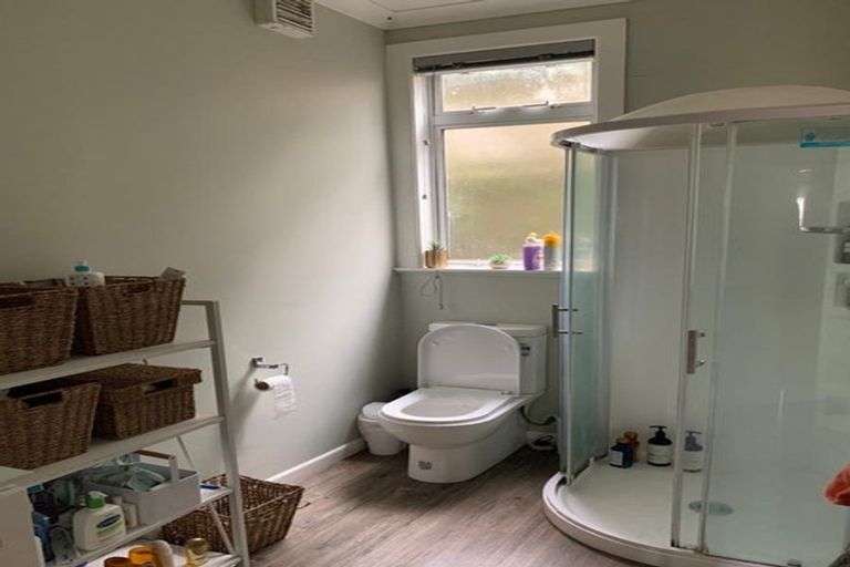 Photo of property in 20 Glasgow Street, Kelburn, Wellington, 6012