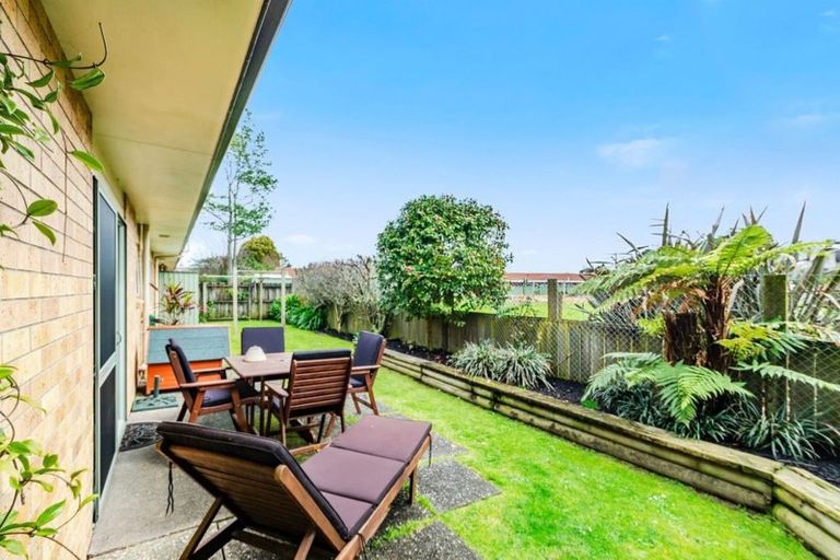 Photo of property in 5/17 Youngs Road, Papakura, 2110