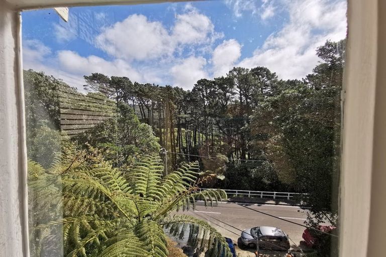 Photo of property in 2/37 Wilton Road, Wadestown, Wellington, 6012
