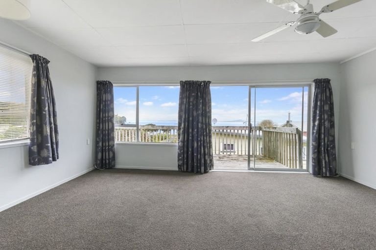Photo of property in 3 Capitol Road, Matakatia, Whangaparaoa, 0930