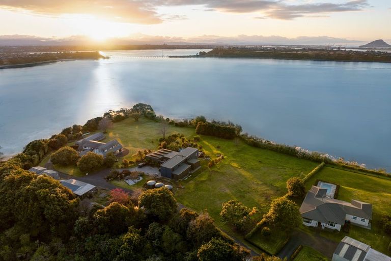 Photo of property in 206 Ranginui Road, Welcome Bay, Tauranga, 3175